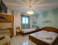 Hotel Marianna Rooms (Triovasalos, Greece)