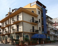 Otel La Coccinella (Lavello, İtalya)