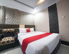 Hotel RedDoorz Syariah near RSUD Ainun Habibie Gorontalo (Gorontalo, Indonesien)