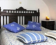 Хотел Alta Mare (Оиа, Гърция)