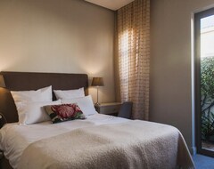 Hotel 23 Grace (Cape Town, South Africa)