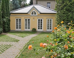 Casa/apartamento entero Idyllic Holiday Home With Romantic Garden And Wifi Centrally Located In Quedlinburg (Quedlinburg, Alemania)