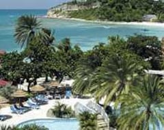 Hotelli Hotel Grand Pineapple Beach (Long Bay, Antigua ja Barbuda)