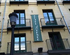 Khách sạn Ateneo Hotel (Madrid, Tây Ban Nha)