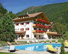 Khách sạn Alpeggerhof (Terenten, Ý)