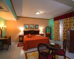 Khách sạn Hotel La Union, by Meliá (Cienfuegos, Cuba)