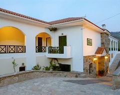 Khách sạn Erofili Beach Hotel (Armenistis, Hy Lạp)