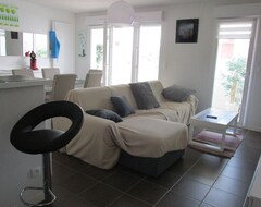 Hele huset/lejligheden Bright Apartment On The 1st Floor Located 1. 5 Km From The Beach (Hendaye, Frankrig)