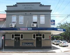 The Oriental Hotel (Newcastle, Avustralya)