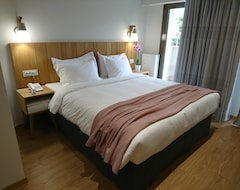 Hotel Mirivili Rooms & Suites (Atena, Grčka)