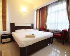 Hotel Golden Larch Residency (Udhagamandalam, India)