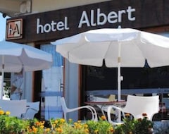 Hotel Albert (Villa Gesell, Argentina)
