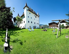 Hotel Schloss Saalhof (Maishofen, Austria)