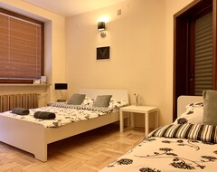 Hostel Pokoje Rezydencja Parysa (Lublin, Polonya)