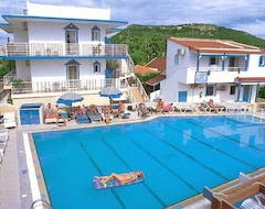 Khách sạn Hotel Marietta (Pastida, Hy Lạp)