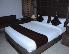 Hotel OYO 4278 AR Excellency (Jodhpur, India)