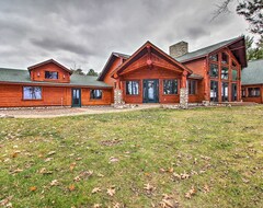 Hele huset/lejligheden Expansive Ruth Lake Home With Dock, Fire Pit And Beach (Emily, USA)