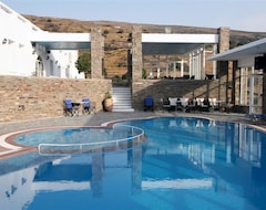 Aiolos Hotel (Menites, Greece)