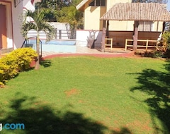 Koko talo/asunto Gardenspace Villa With Swimming Pool (Mahad, Intia)