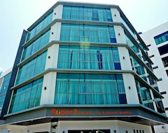 Hotelli Super 8 Hotel @ Bayan Baru (Bukit Jambul, Malesia)