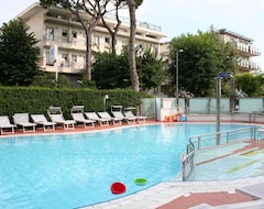 Hotel 2000 (Riccione, Italy)