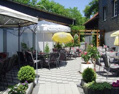 Cijela kuća/apartman Modern Holiday Home In Sauerland With Private Restaurant And Beer Garden (Meschede, Njemačka)