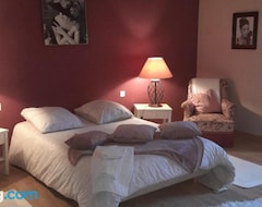 Bed & Breakfast chambre du jura (Saint-Germain-lès-Arlay, Pháp)