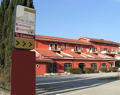 Khách sạn Marchesina Resort Srls (Teggiano, Ý)
