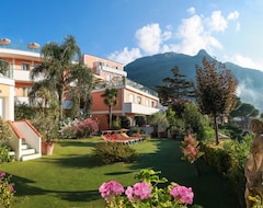 Khách sạn Resort Terme La Pergola (Casamicciola Terme, Ý)