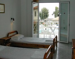 Khách sạn Sweet Dreams (Kavos, Hy Lạp)