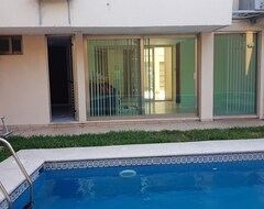 Hele huset/lejligheden Furnished house with pool (Alvarado, Mexico)