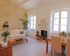 Hele huset/lejligheden Appartement De Charme Aux Pieds De Saint Trophime (Arles, Frankrig)