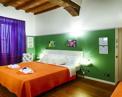 Bed & Breakfast Domus San Martino Guesthouse (Piacenza, Ý)