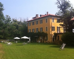 Khách sạn Hotel Villa Simplicitas (San Fedele Intelvi, Ý)