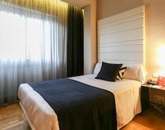 Hotel Leyre (Pamplona, Spain)