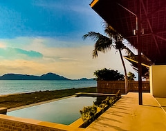 Khách sạn The Club Villas Lombok (Lembar, Indonesia)