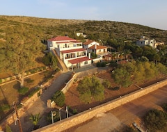 Căn hộ có phục vụ Louiza Apartments (Pyrgi, Hy Lạp)