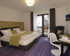Hotel Wellness Deluxe Double Room With Balcony -  Zum See Garni (Starnberg, Tyskland)
