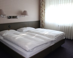 Hotel Ambiente (Cologne, Germany)