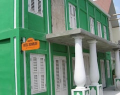 Khách sạn Hotel Scharloo (Willemstad, Curacao)