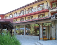 Khách sạn Pastarvata (Kazanlak, Bun-ga-ri)