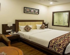 Khách sạn Hotel Ravi Residency (Morbi, Ấn Độ)
