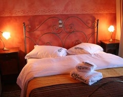 Hotel Vathyskia Guesthouse (Trikala Korinthias, Greece)