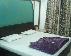 Hotel Girnar Guest House (Gwalior, India)