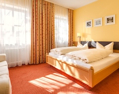 Khách sạn Hotel Seehof (Herrsching, Đức)