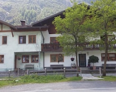 Hotel Haus Petra (Bach-Stockach im Lechtal, Austrija)