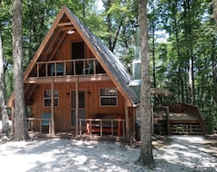 Entire House / Apartment Tranquil Oaks Cabin. (Frenchburg, USA)