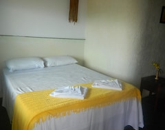 Pousada Suites no Residencial Saona (Caraguá, Brezilya)