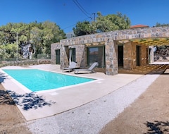 Koko talo/asunto Ouzo Stone Villa 2 (Lemos, Kreikka)