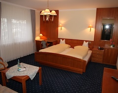 Khách sạn Anika (Neuenburg, Đức)